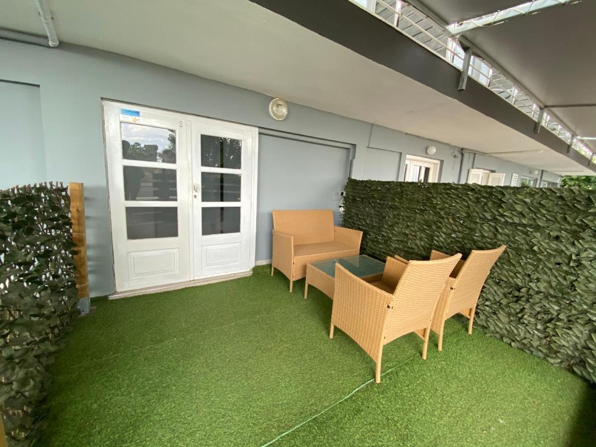Totem Apartments Nea Plagia Exterior foto